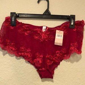 Gilligan & O’Malley panty in red size 2xl